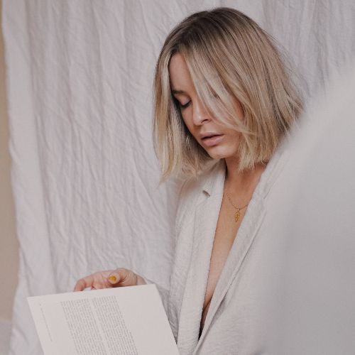 Crema colorante con tecnología V-Plex y Arginina – Tintes Premium